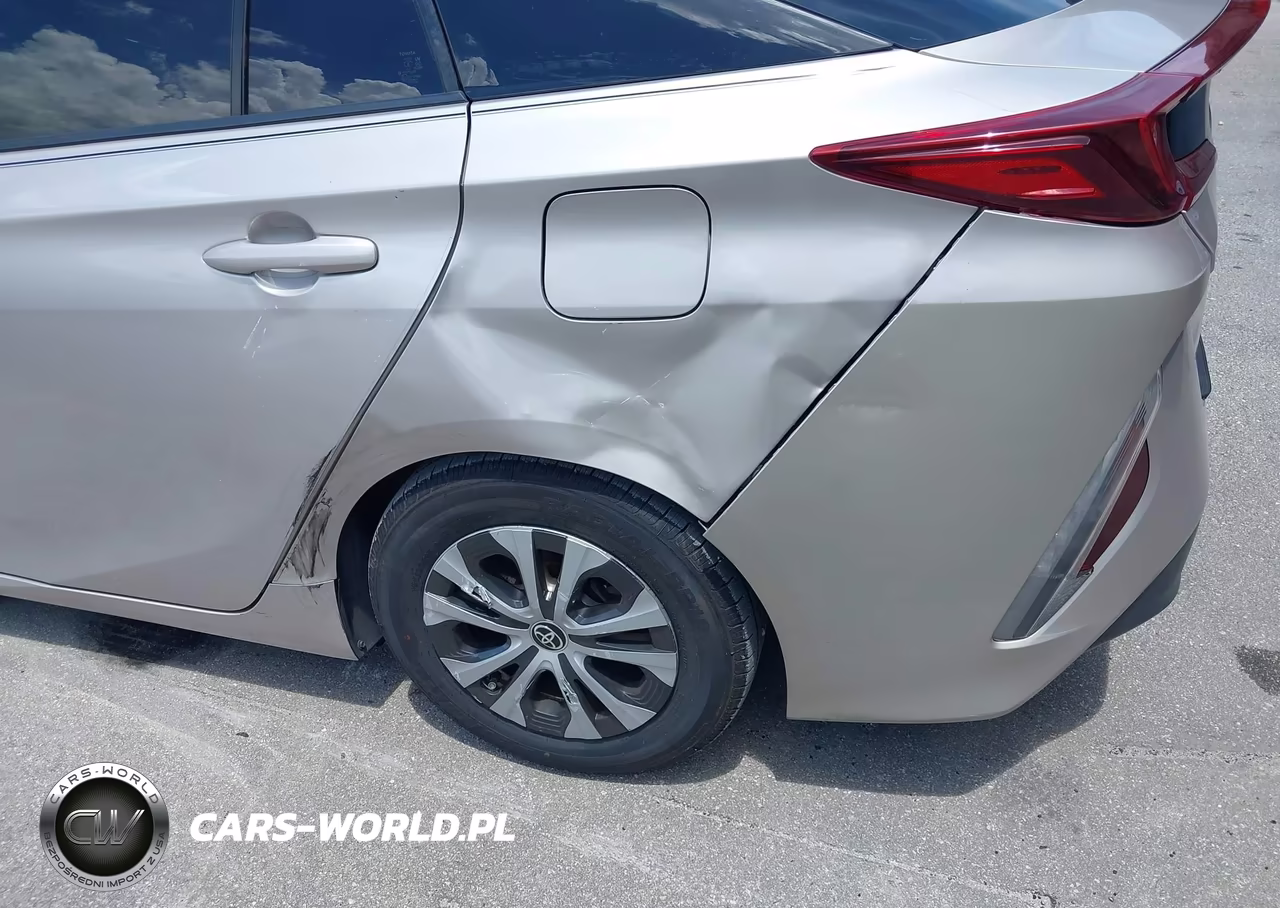 2020 Toyota Prius Prime Xle VIN:JTDKARFP3L3130601 - 19