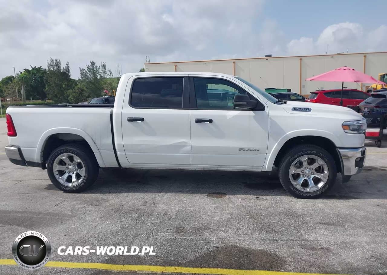2026 Ram 1500 Big Horn 4X4 5'7 Box VIN:3C6SRFFP9T4159680 - 13