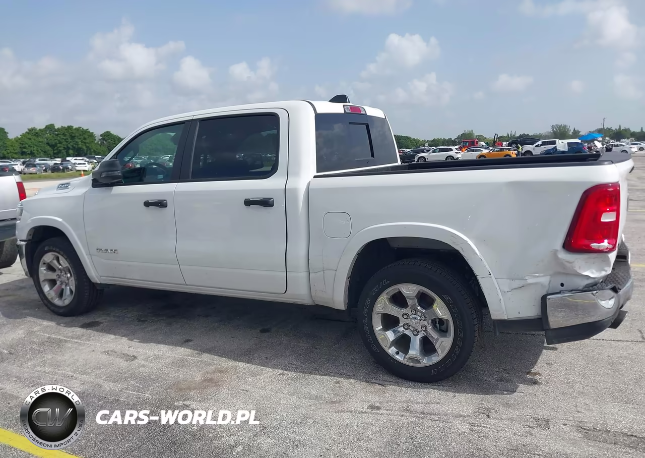 2026 Ram 1500 Big Horn 4X4 5'7 Box VIN:3C6SRFFP9T4159680 - 14