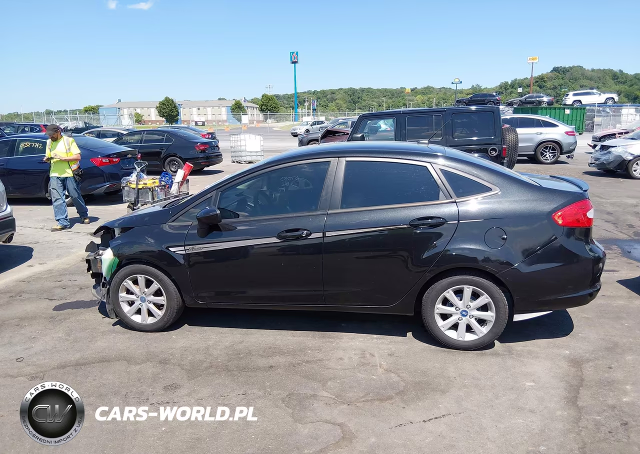 2011 Ford Fiesta Se VIN:3FADP4BJ9BM175752 - 15