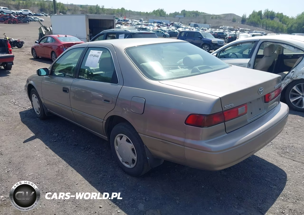 1999 Toyota Camry Ce VIN:4T1BG22K5XU531031 - 3