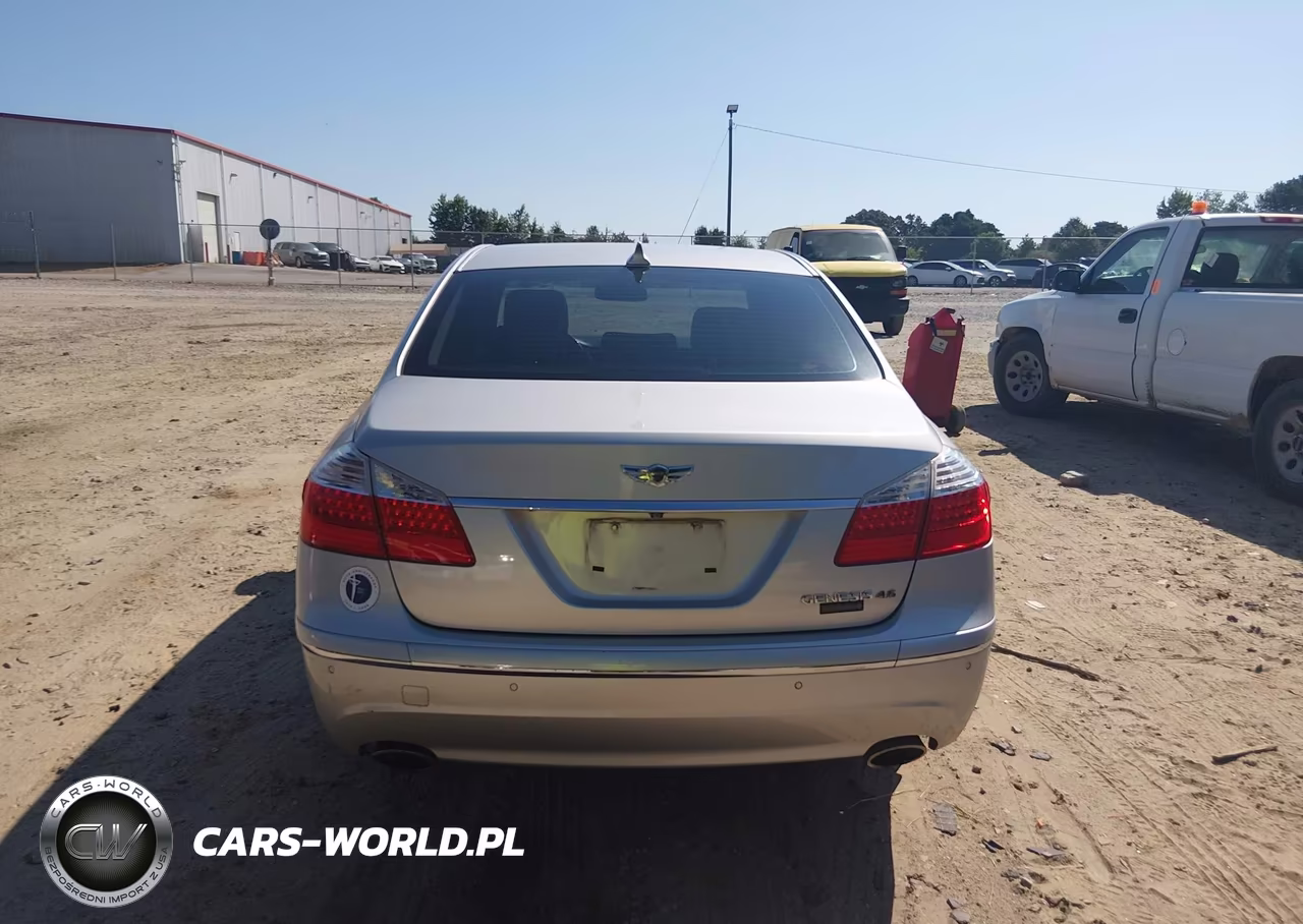2011 Hyundai Genesis 4.6 VIN:KMHGC4DFXBU133738 - 17