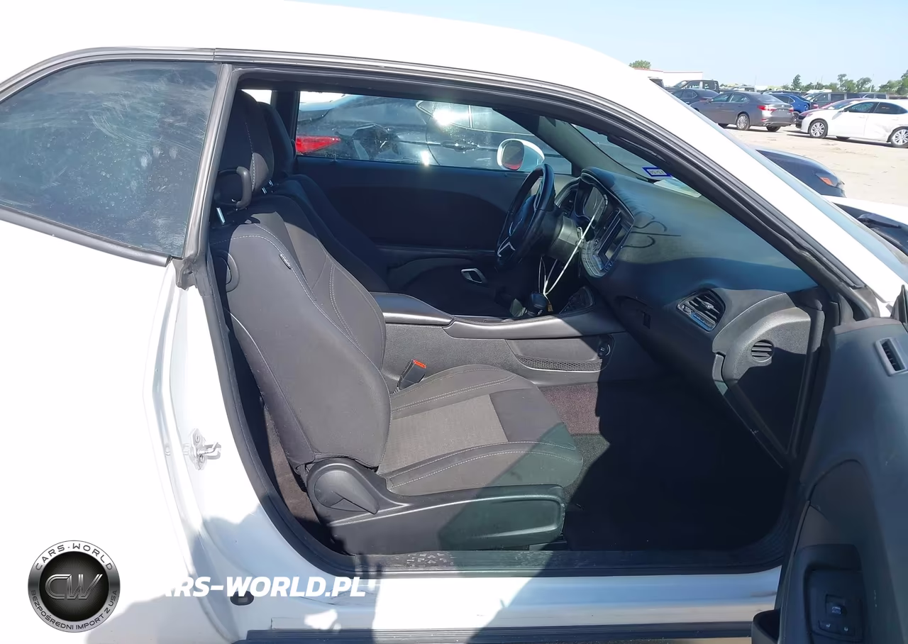 2018 Dodge Challenger Sxt VIN:2C3CDZAG5JH317761 - 5
