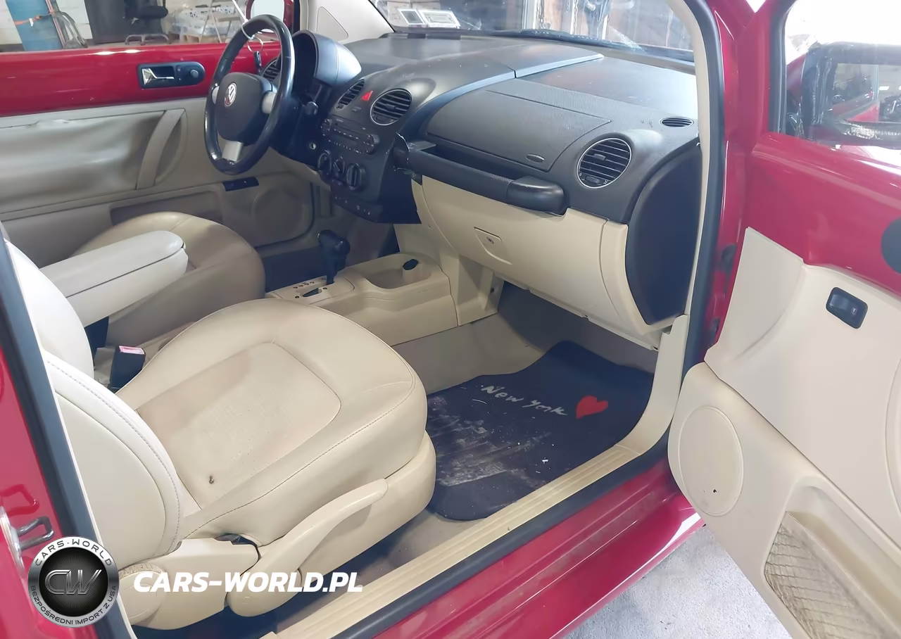 2010 Volkswagen New Beetle 2.5L VIN:3VWPG3AG4AM028807 - 5