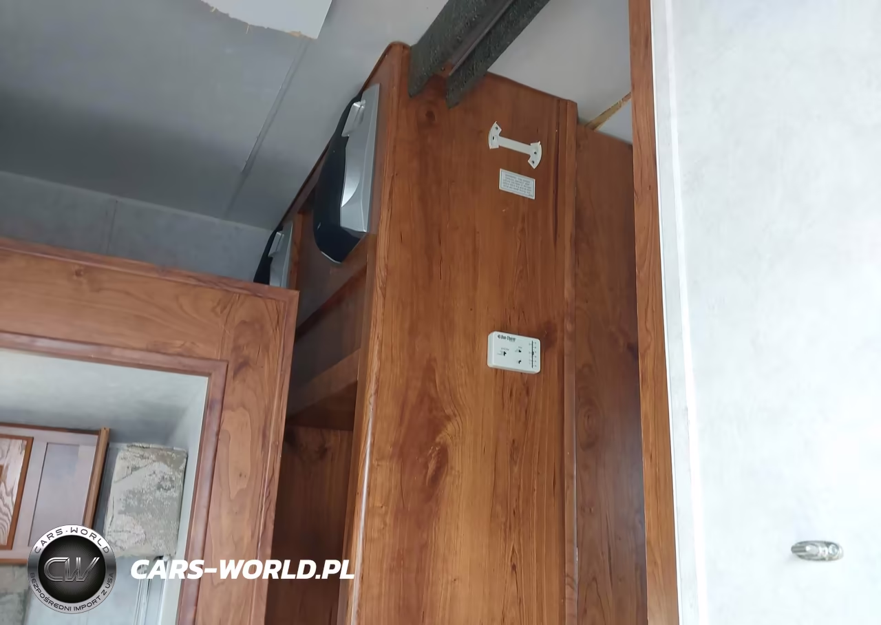 2008 Nomad 5Th Wheel VIN:1SN300P202F001842 - 7