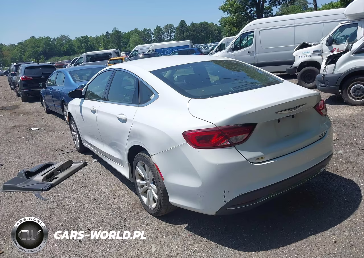 2016 Chrysler 200 Limited VIN:1C3CCCAB8GN140692 - 3