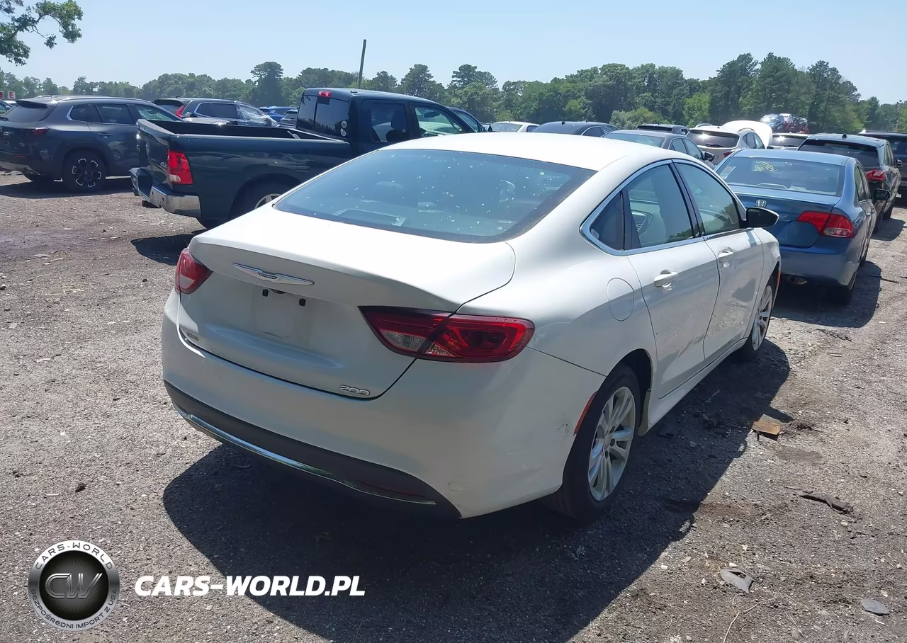 2016 Chrysler 200 Limited VIN:1C3CCCAB8GN140692 - 4