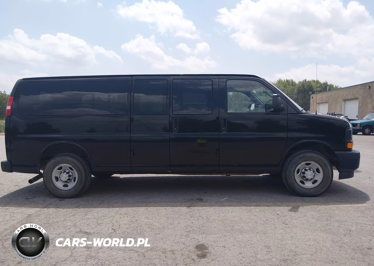 2017 Chevrolet Express 3500 Ls VIN:1GAZGNFFXH1100178 - 16