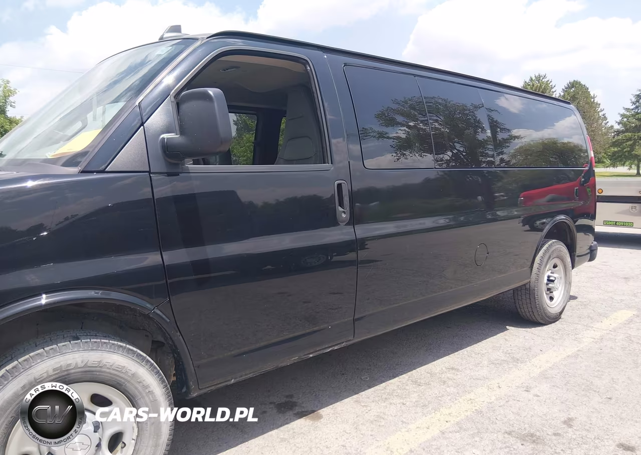 2017 Chevrolet Express 3500 Ls VIN:1GAZGNFFXH1100178 - 6