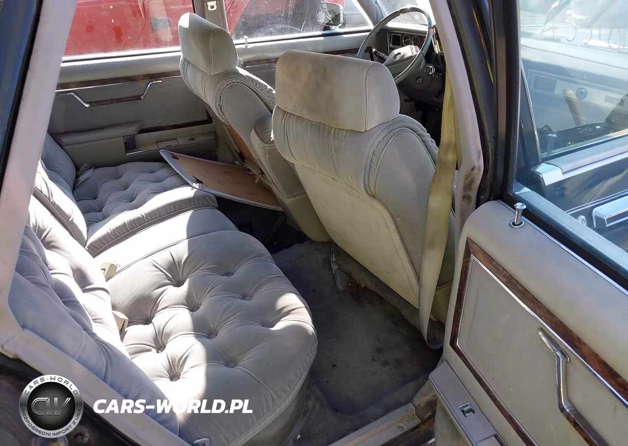 1982 Chrysler New Yorker VIN:2C3BF66K0CR230171 - 8