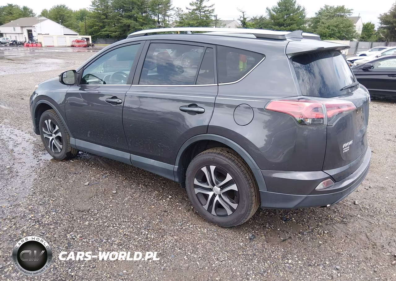 2016 Toyota Rav4 Le VIN:2T3BFREV9GW419020 - 3