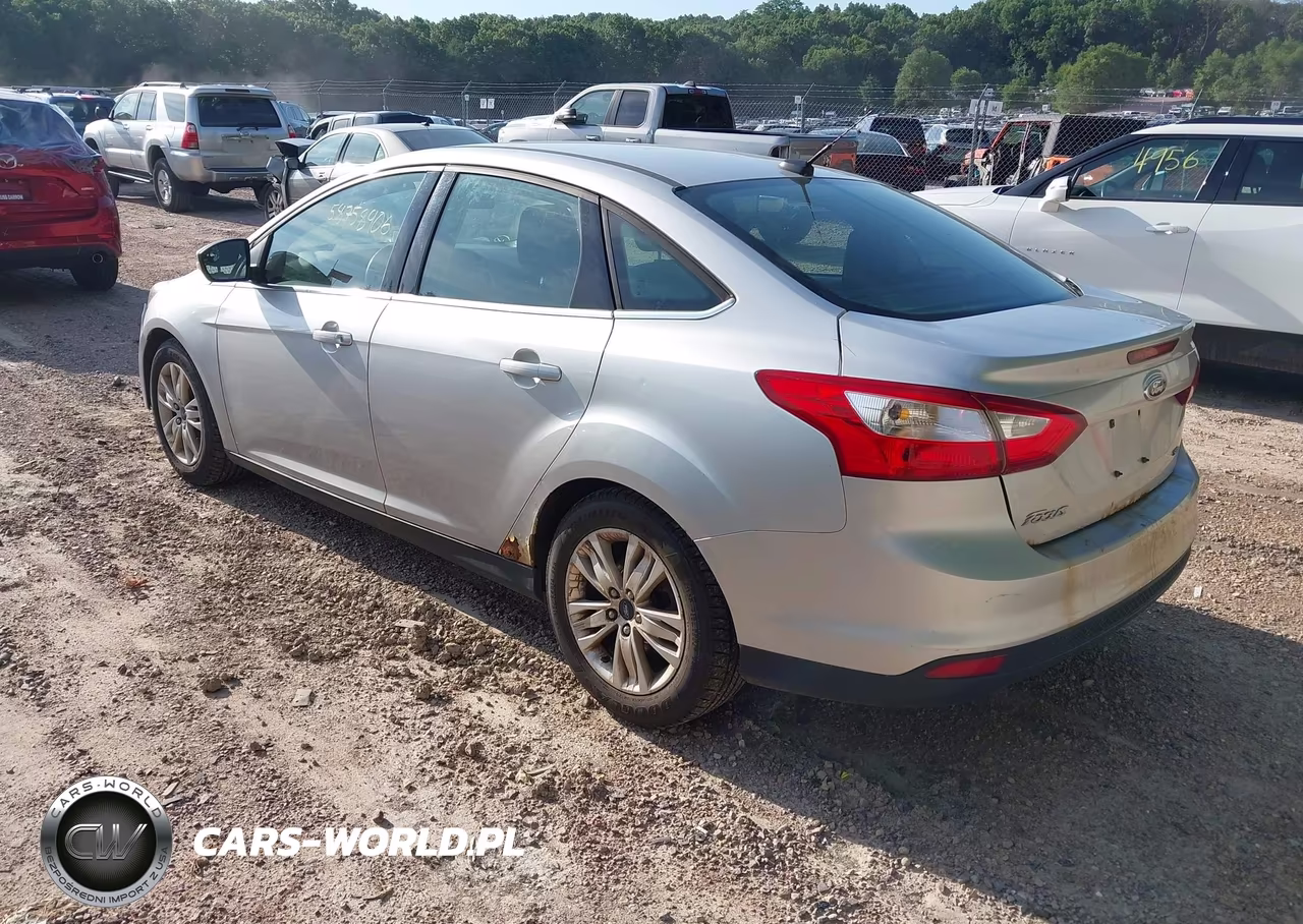 2012 Ford Focus Sel VIN:1FAHP3H28CL357733 - 3