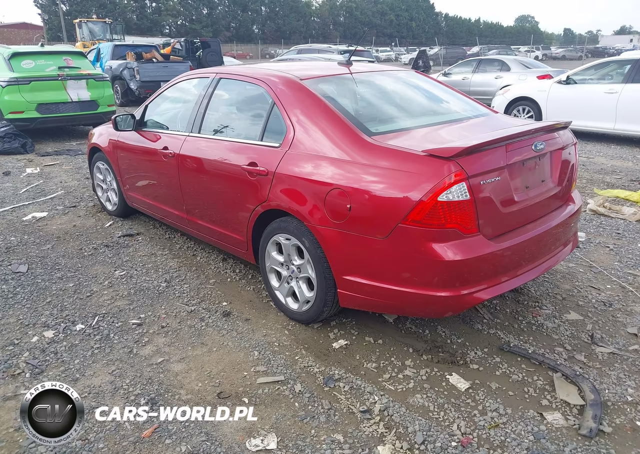 2011 Ford Fusion Se VIN:3FAHP0HA3BR102445 - 3