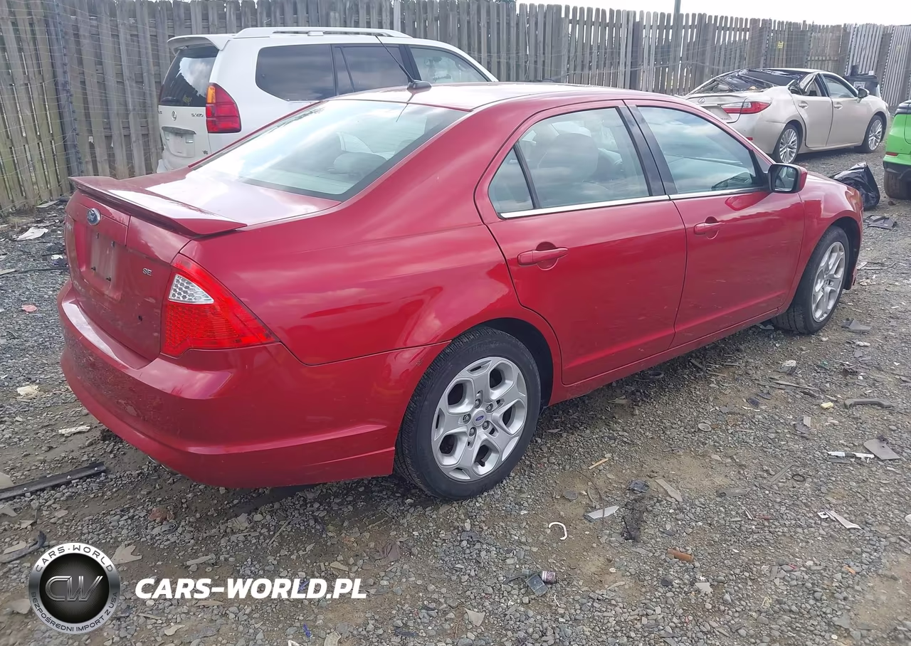 2011 Ford Fusion Se VIN:3FAHP0HA3BR102445 - 4