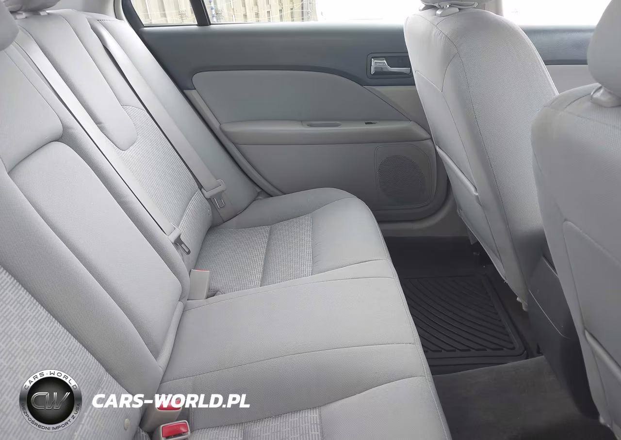 2011 Ford Fusion Se VIN:3FAHP0HA3BR102445 - 8