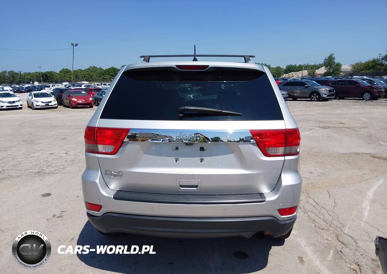 2011 Jeep Grand Cherokee Laredo VIN:1J4RR4GG0BC731577 - 17
