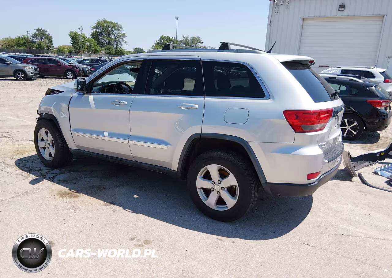 2011 Jeep Grand Cherokee Laredo VIN:1J4RR4GG0BC731577 - 3