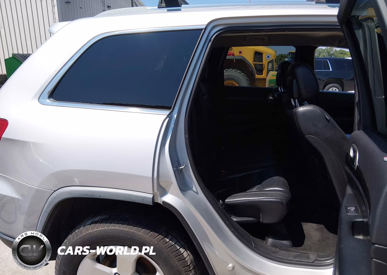 2011 Jeep Grand Cherokee Laredo VIN:1J4RR4GG0BC731577 - 8