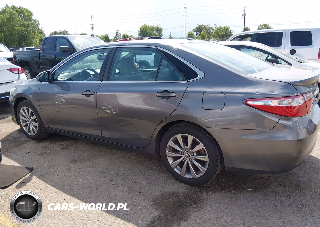 2016 Toyota Camry Xle VIN:4T1BF1FK6GU542143 - 14