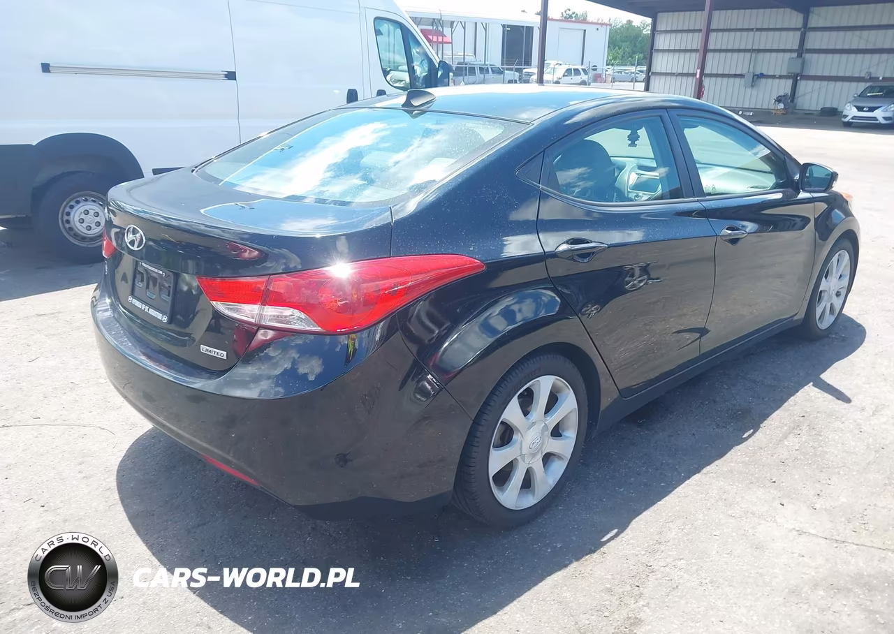2013 Hyundai Elantra Limited VIN:KMHDH4AE5DU616976 - 4