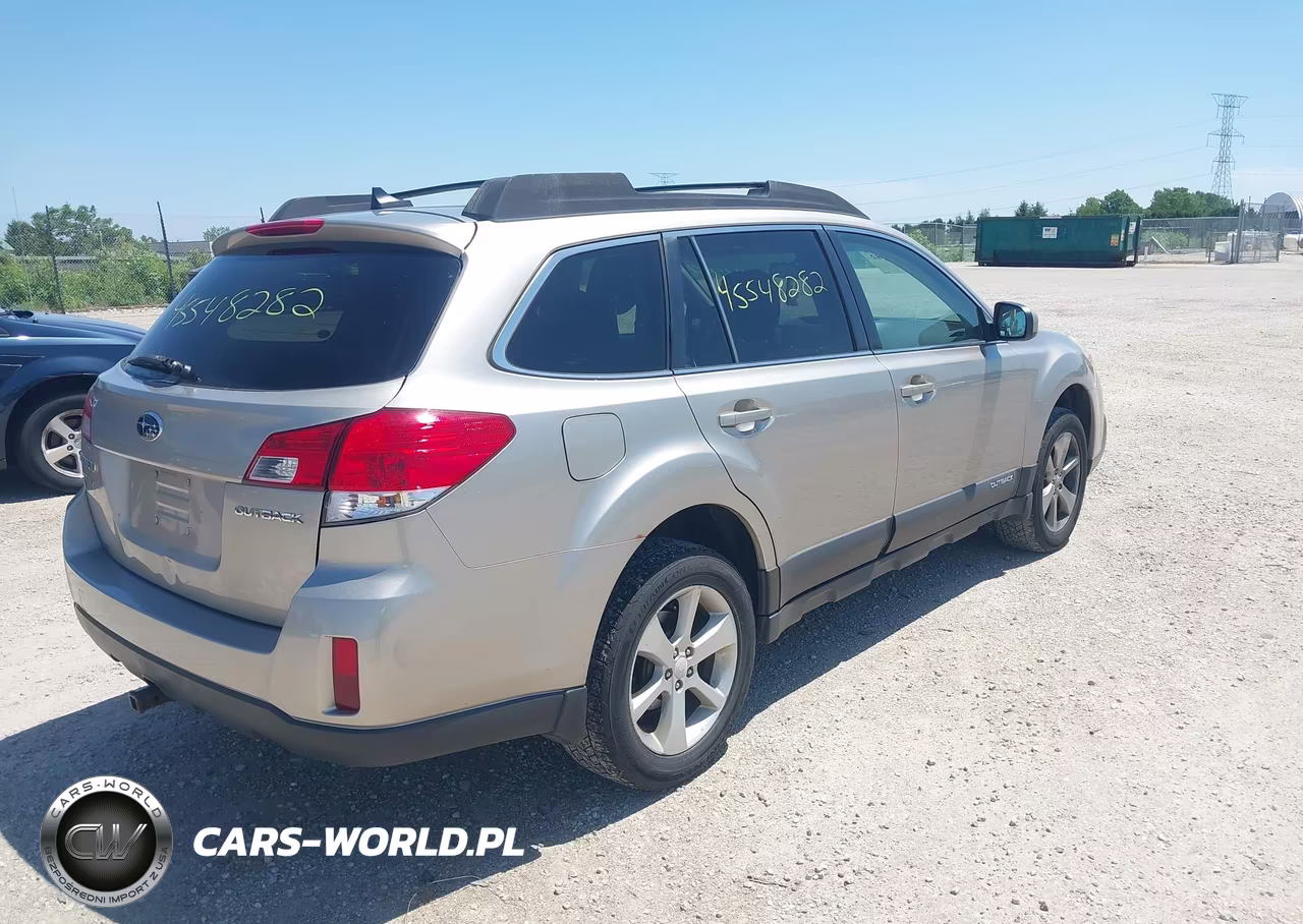 2014 Subaru Outback 2.5I Premium VIN:4S4BRCCC2E3265722 - 4