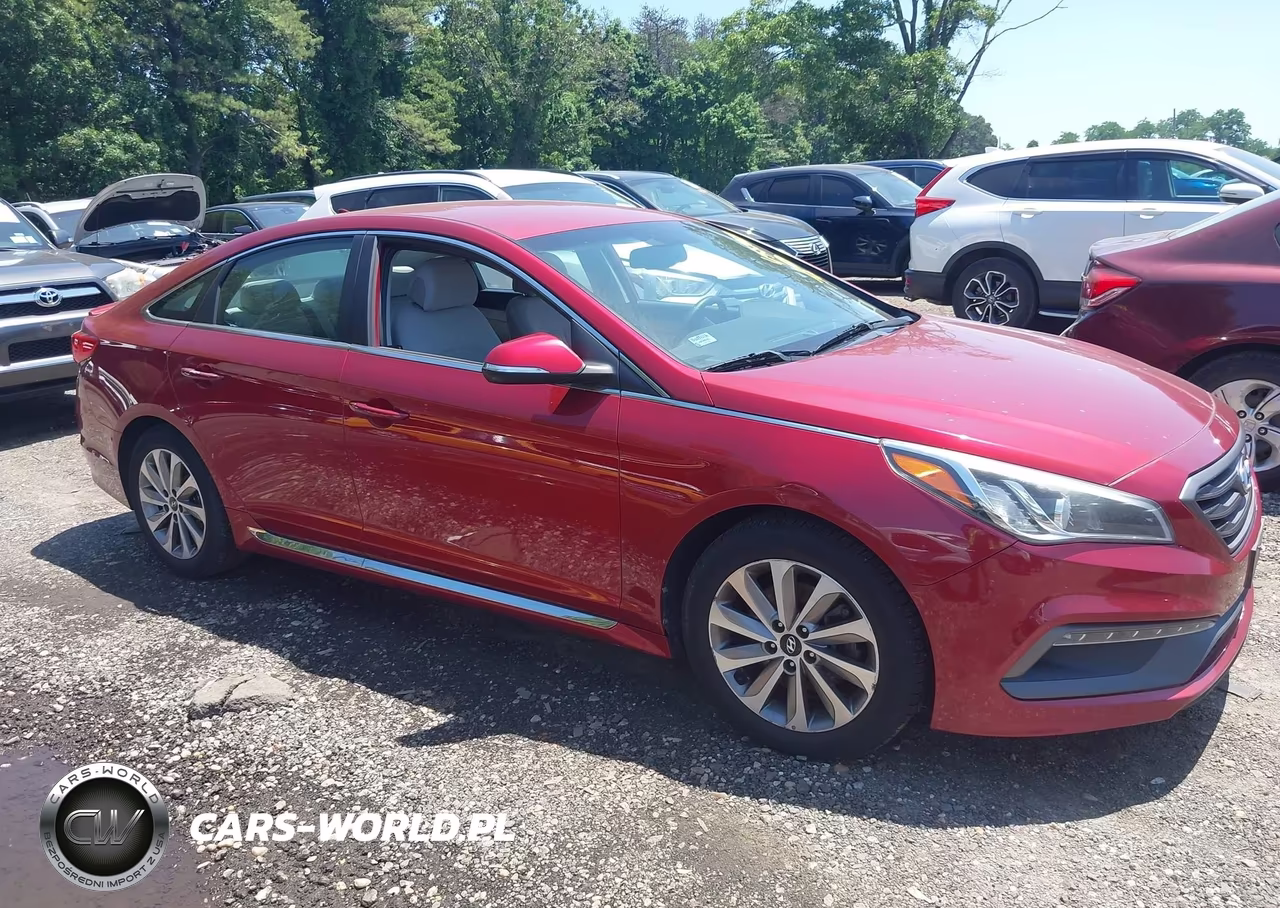 2015 Hyundai Sonata Sport VIN:5NPE34AFXFH032960 - 13