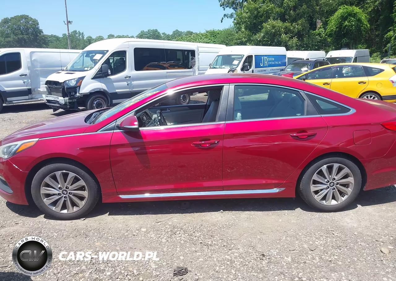 2015 Hyundai Sonata Sport VIN:5NPE34AFXFH032960 - 14