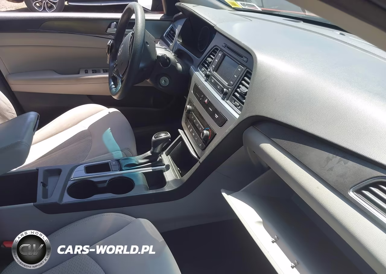 2015 Hyundai Sonata Sport VIN:5NPE34AFXFH032960 - 5