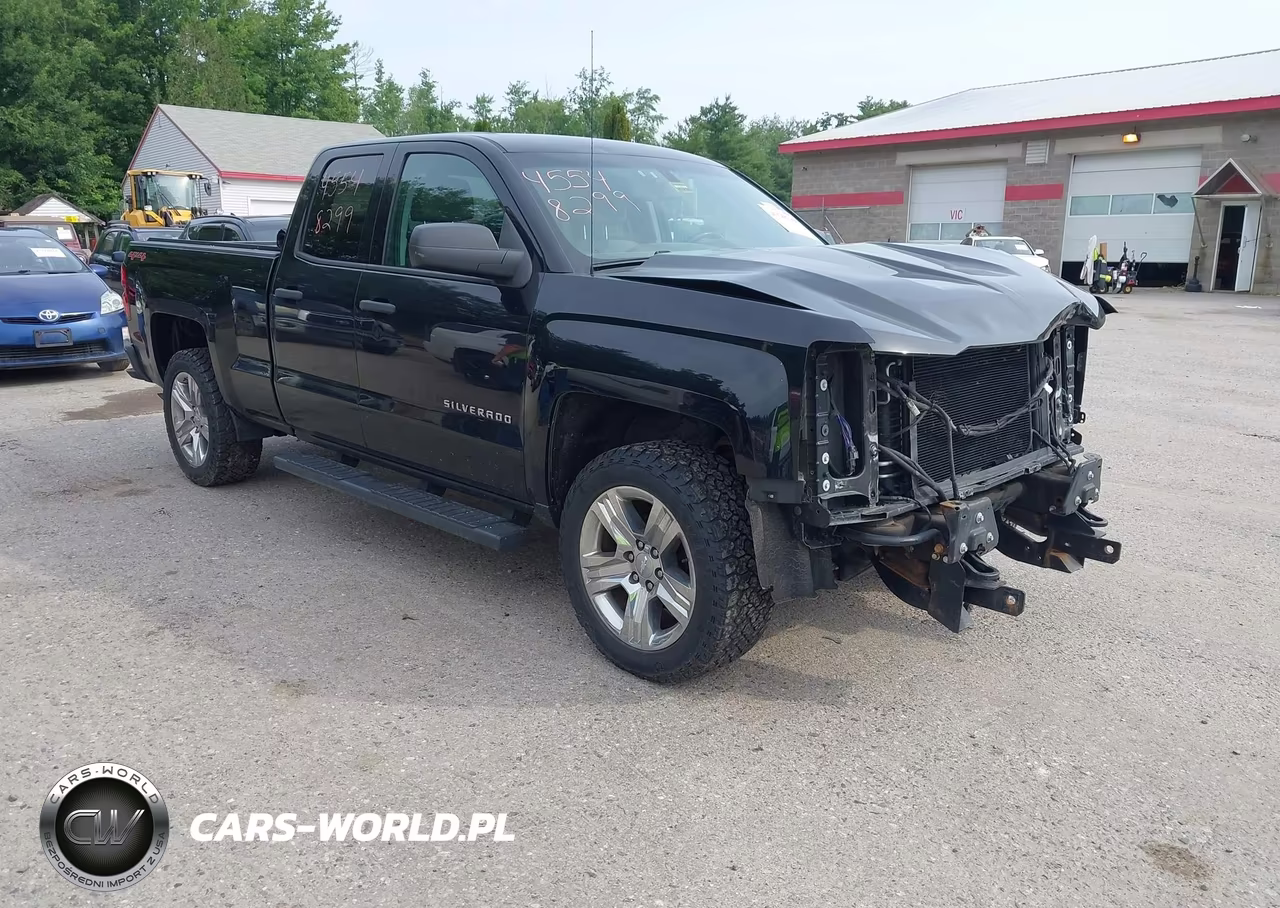 2017 Chevrolet Silverado 1500 Custom – zdjęcie 1 z 15