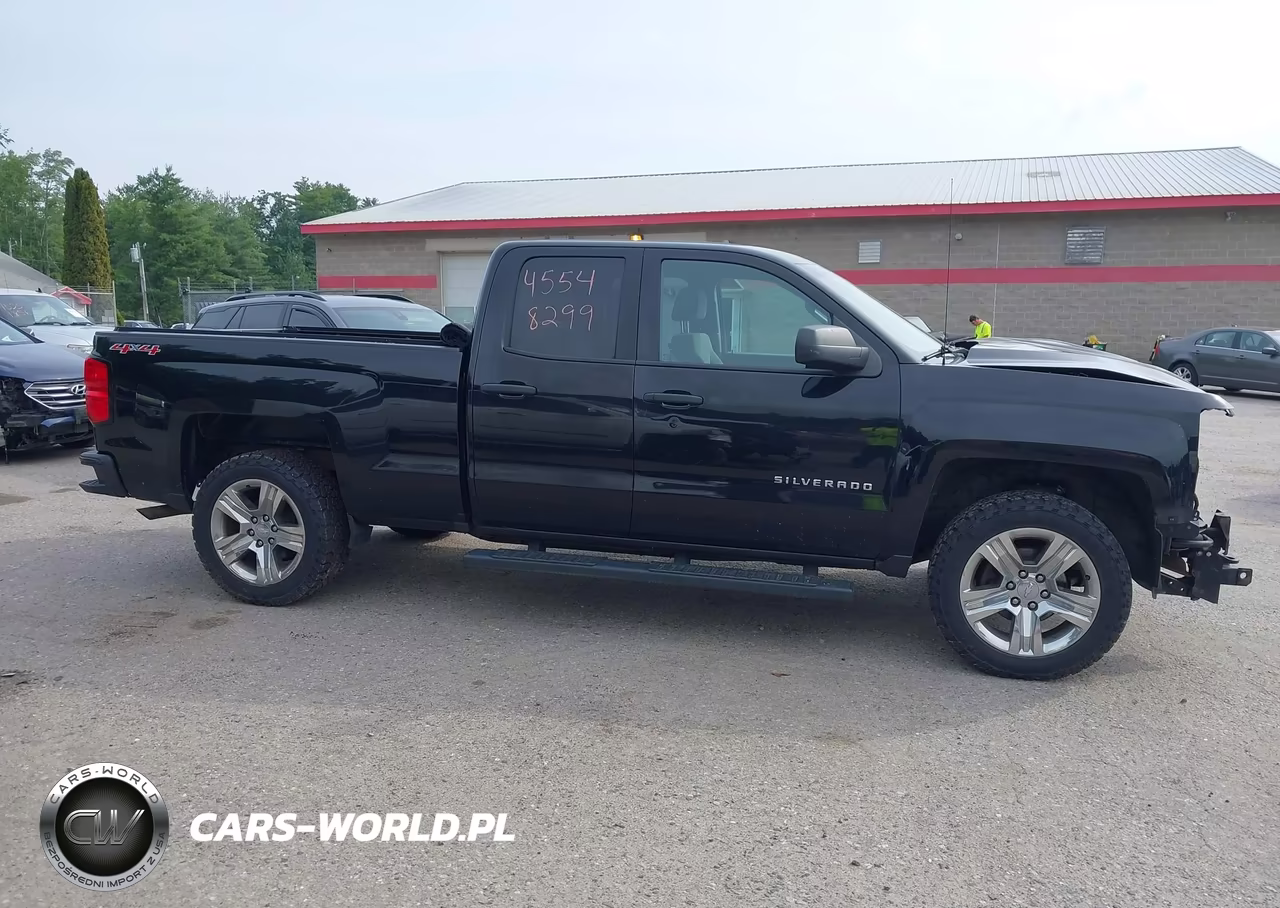 2017 Chevrolet Silverado 1500 Custom VIN:1GCVKPEC9HZ162874 - 12
