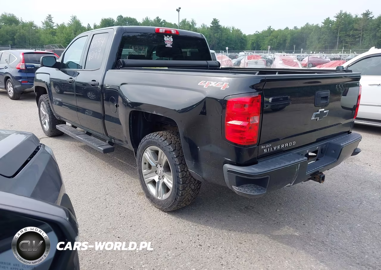 2017 Chevrolet Silverado 1500 Custom VIN:1GCVKPEC9HZ162874 - 3