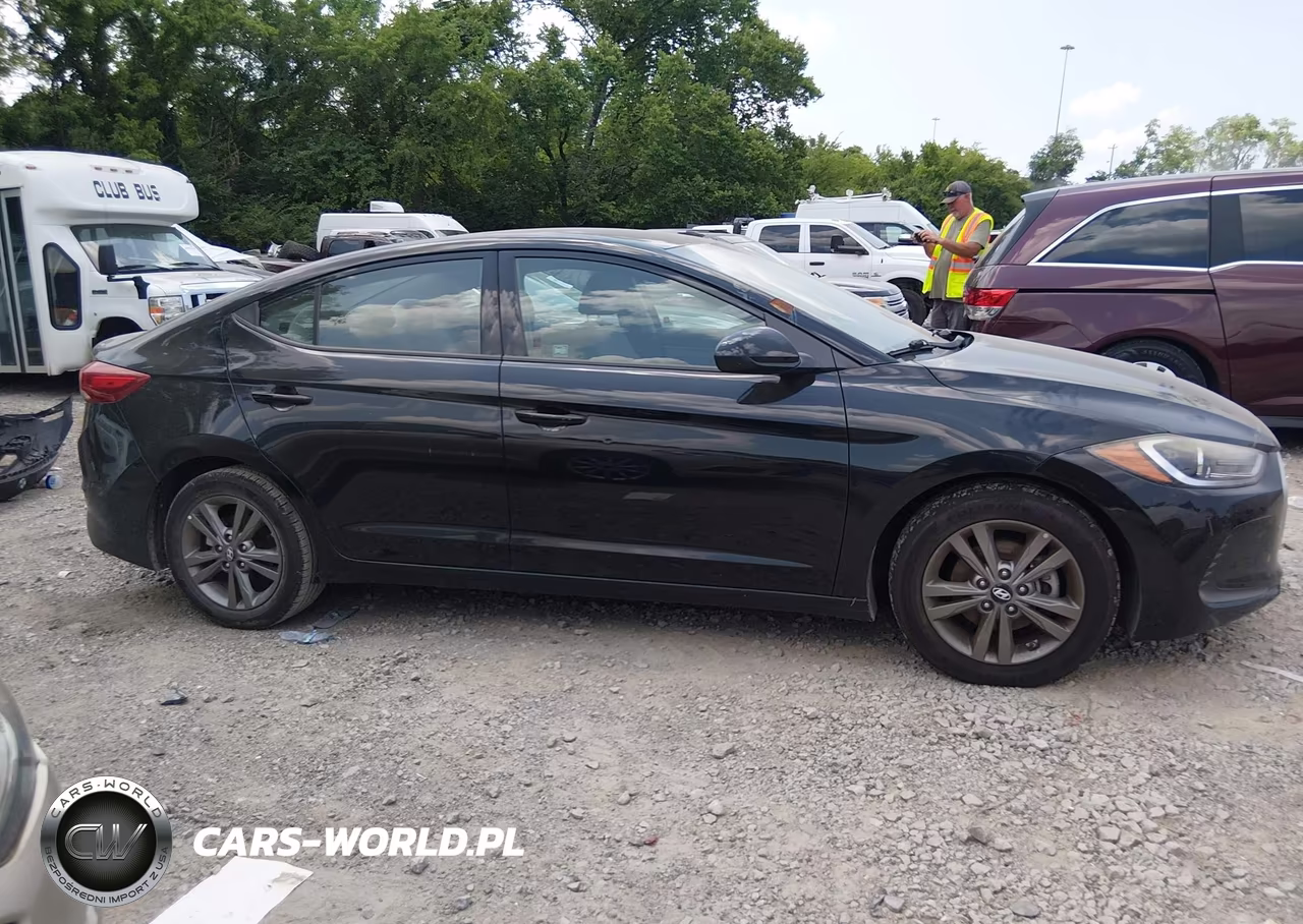 2018 Hyundai Elantra Sel VIN:5NPD84LF4JH234230 - 13