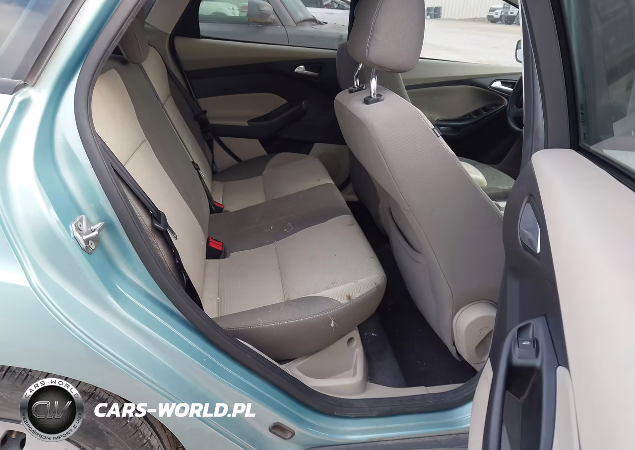 2012 Ford Focus Se VIN:1FAHP3F24CL323937 - 8
