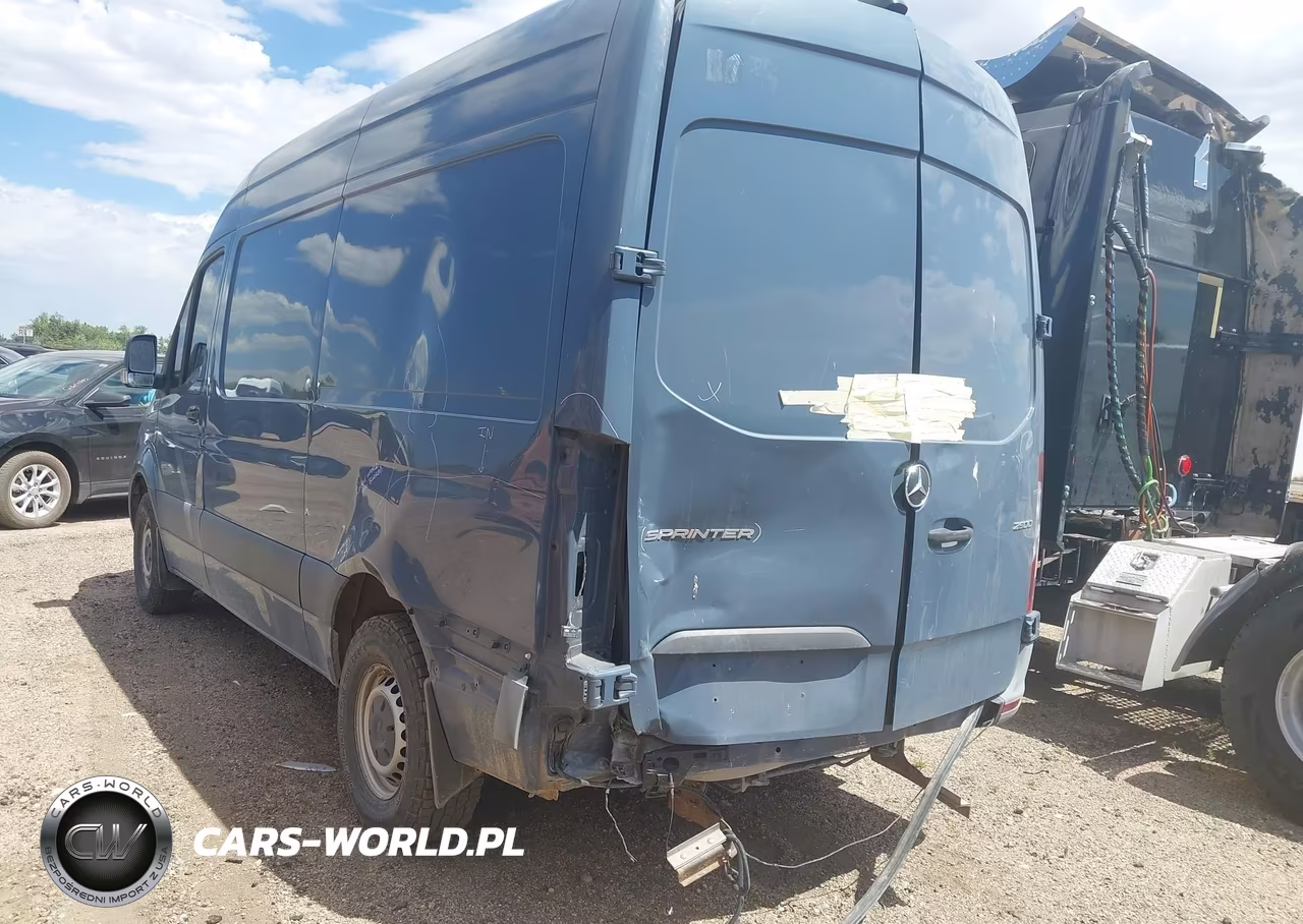 2019 Mercedes-Benz Sprinter 2500 High Roof V6 VIN:WD4PF0CD7KT006770 - 3