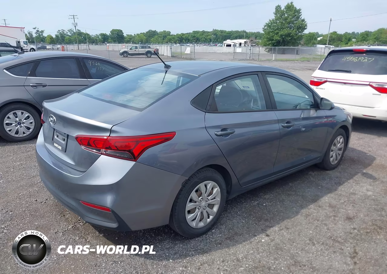 2019 Hyundai Accent Se VIN:3KPC24A38KE054373 - 4