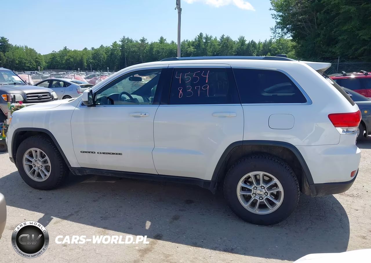 2018 Jeep Grand Cherokee Laredo E 4X4 VIN:1C4RJFAG9JC507059 - 14