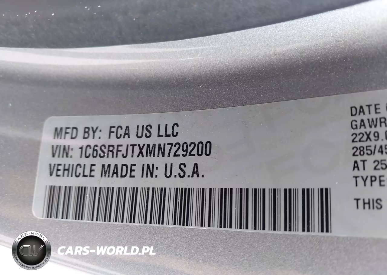 2021 Ram 1500 Laramie 4X4 5'7 Box VIN:1C6SRFJTXMN729200 - 9
