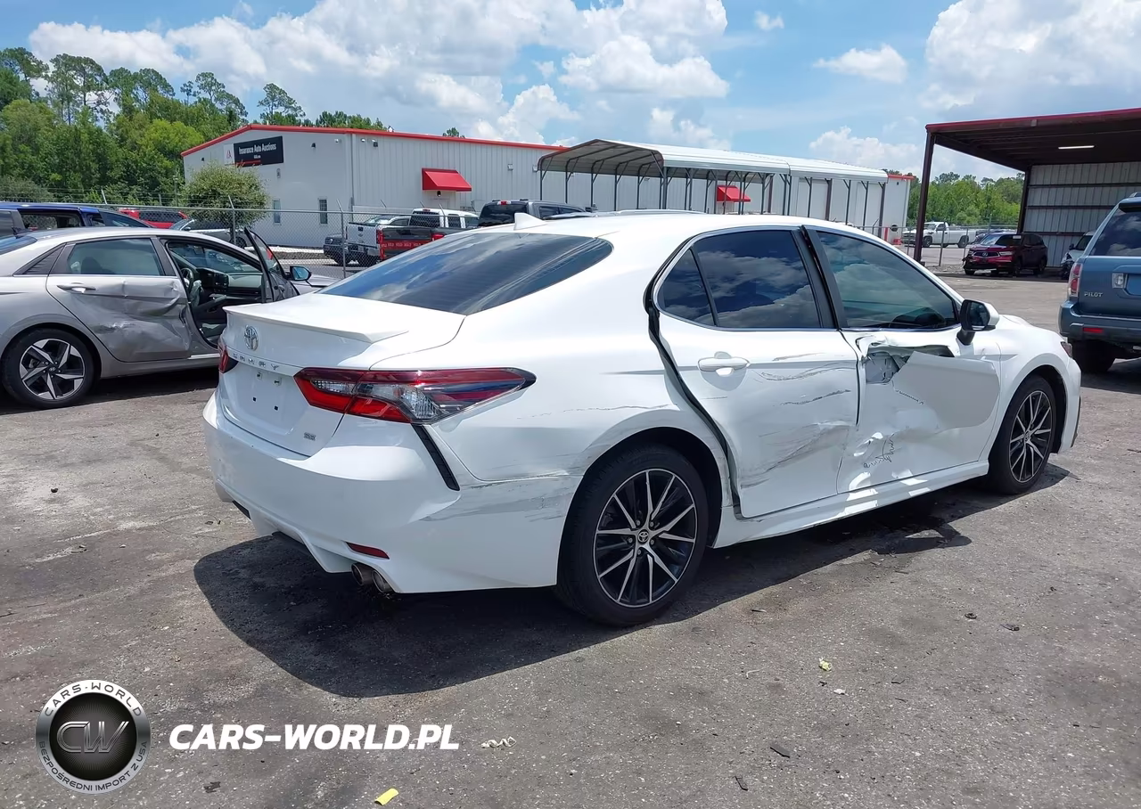 2021 Toyota Camry Se VIN:4T1G11AK5MU550693 - 4