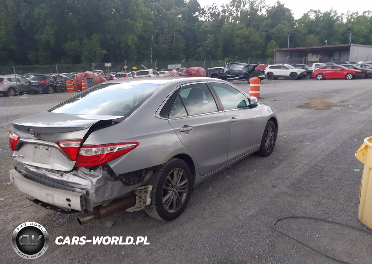 2016 Toyota Camry Se VIN:4T1BF1FKXGU174937 - 4