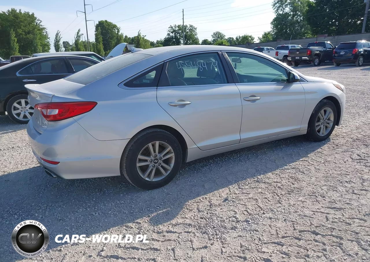 2015 Hyundai Sonata Se VIN:5NPE24AF8FH003217 - 4