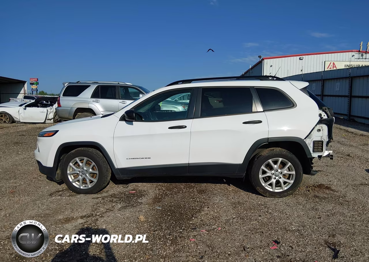 2016 Jeep Cherokee Sport VIN:1C4PJLABXGW217043 - 15