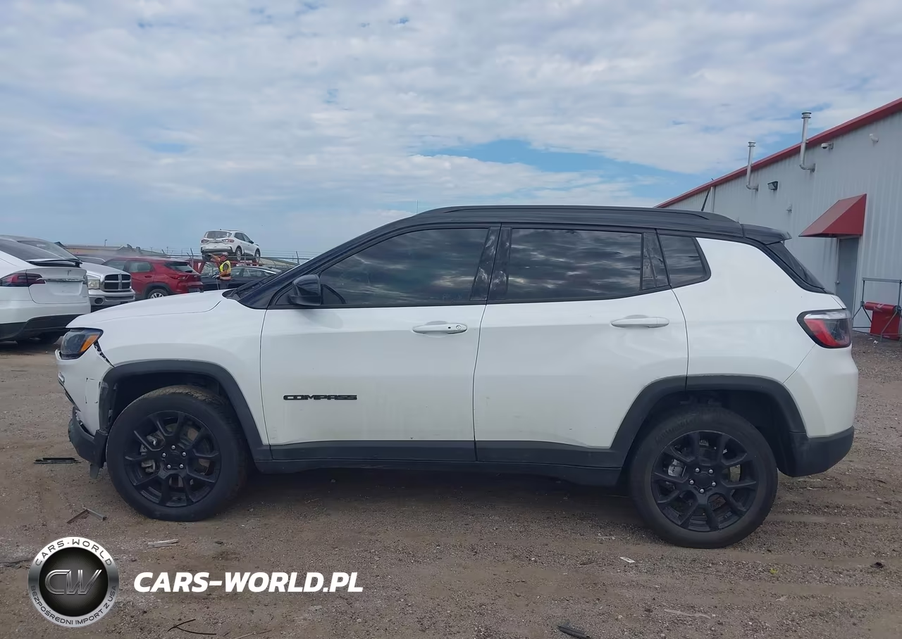 2024 Jeep Compass Latitude 4X4 VIN:3C4NJDBN3RT103514 - 14