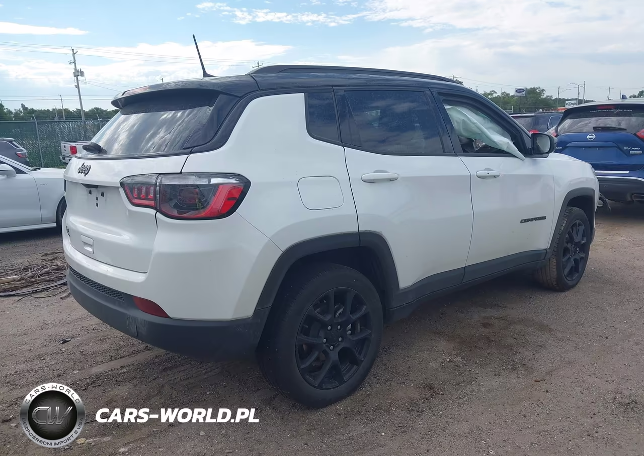 2024 Jeep Compass Latitude 4X4 VIN:3C4NJDBN3RT103514 - 4