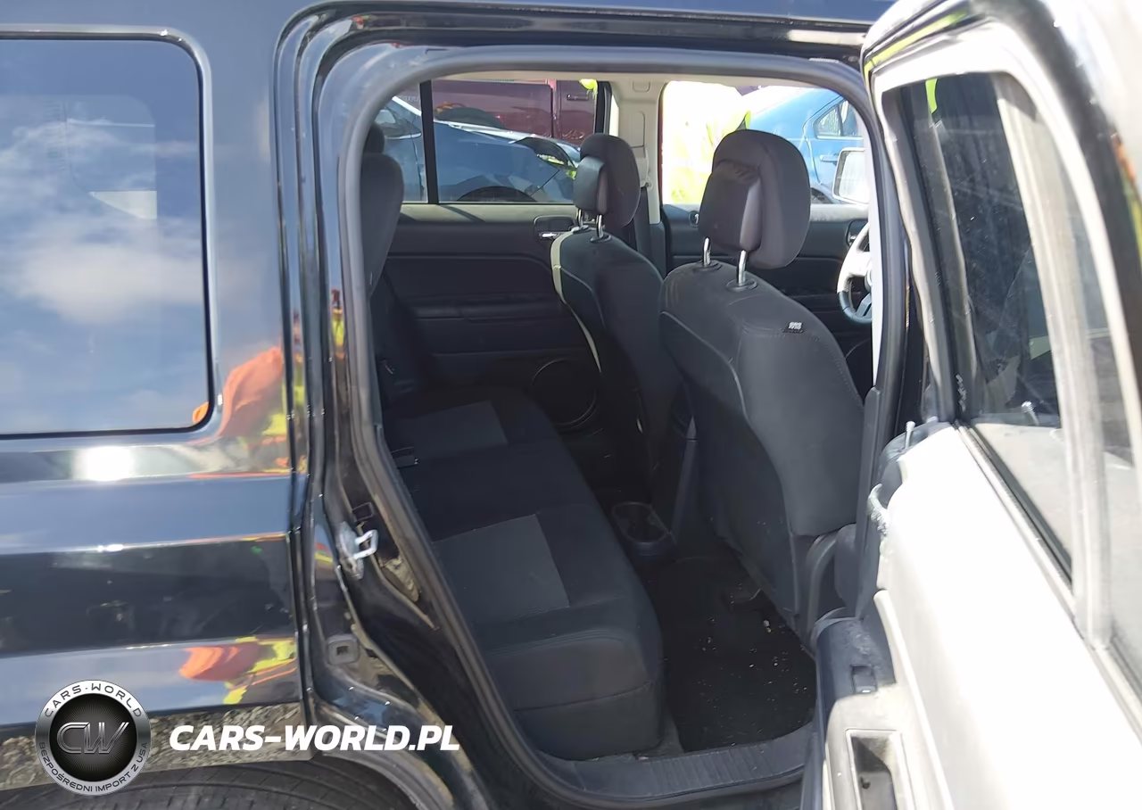 2014 Jeep Patriot Latitude VIN:1C4NJPFA2ED648404 - 8