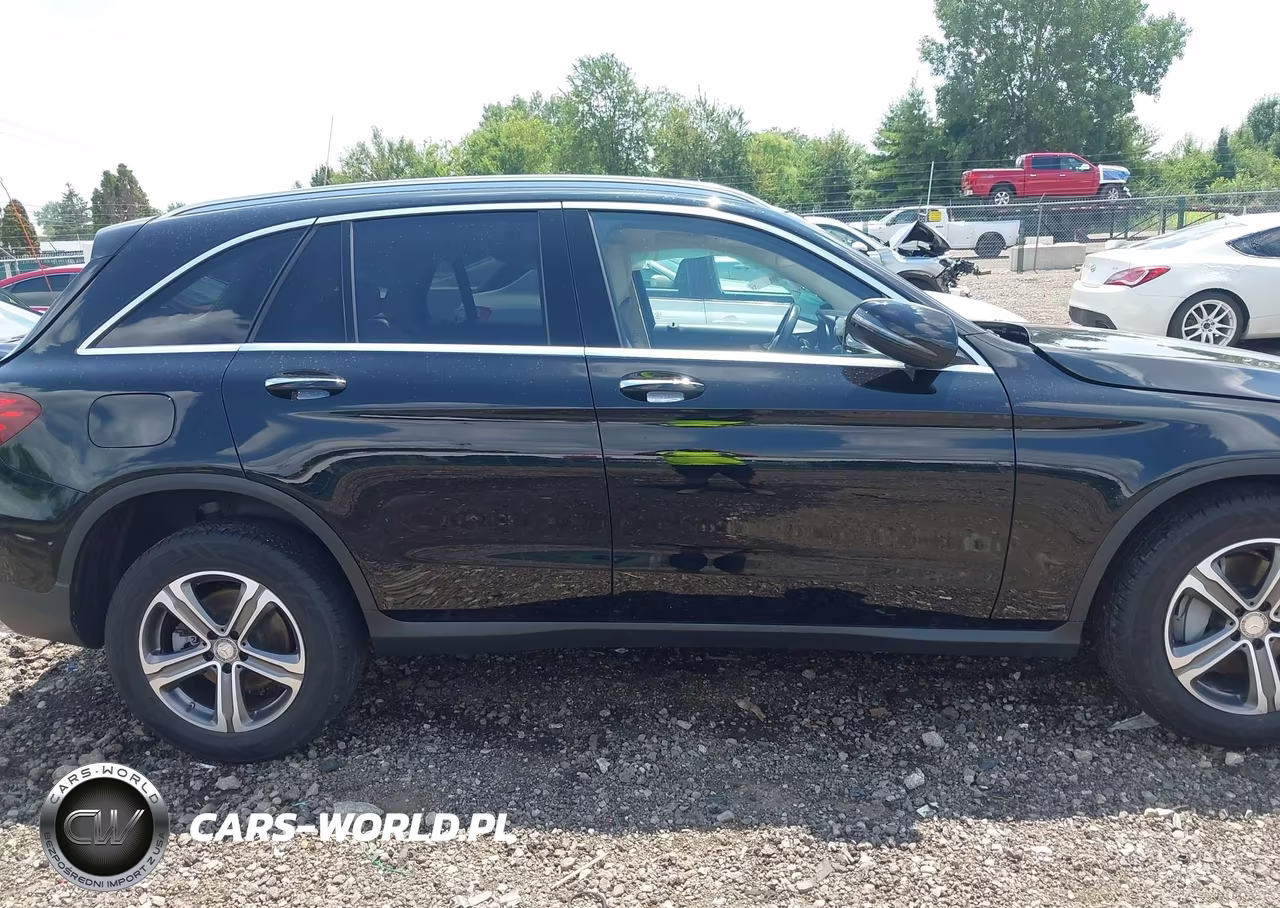 2016 Mercedes-Benz Glc 300 4Matic VIN:WDC0G4KB6GF008025 - 13