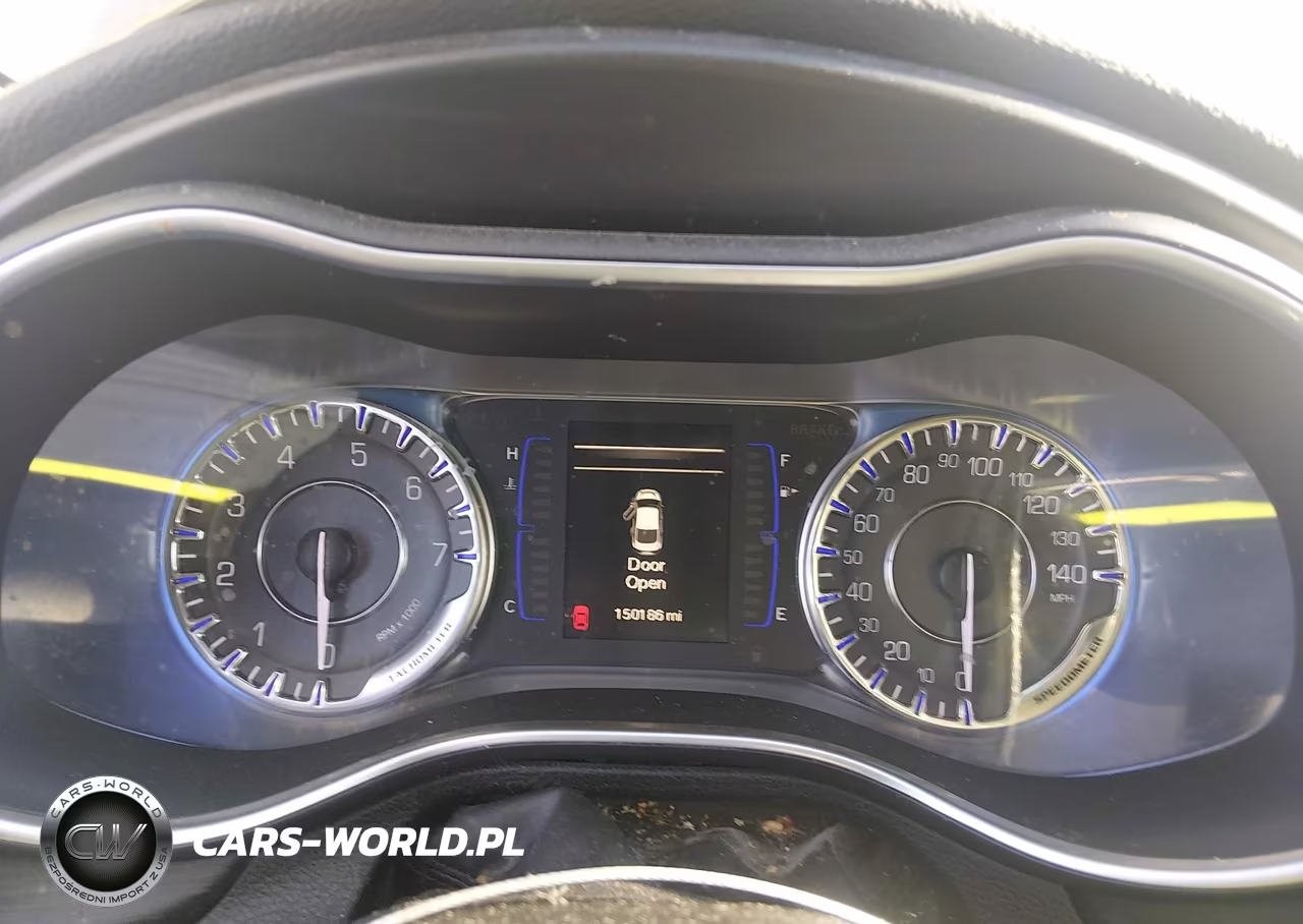 2015 Chrysler 200 Limited VIN:1C3CCCAB3FN649782 - 7