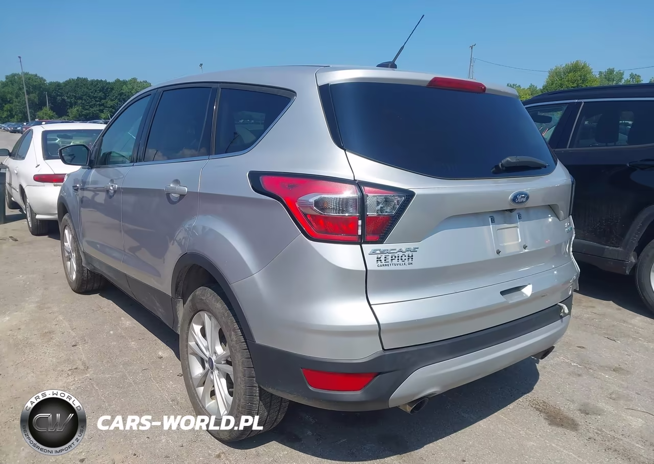 2017 Ford Escape Se VIN:1FMCU9GD1HUE76773 - 3