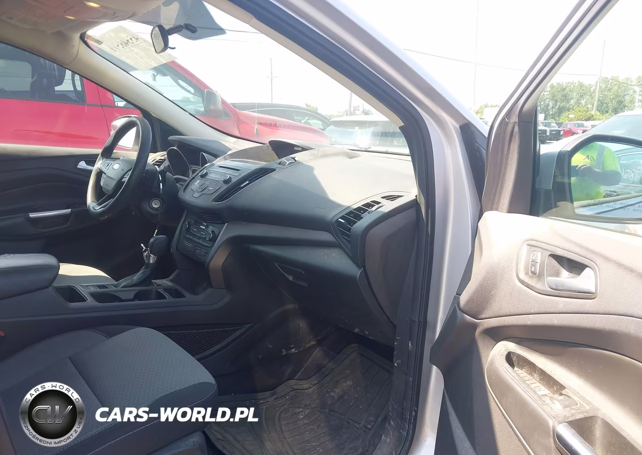 2017 Ford Escape Se VIN:1FMCU9GD1HUE76773 - 5