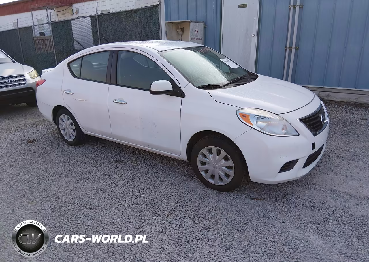 2013 Nissan Versa 1.6 Sv
