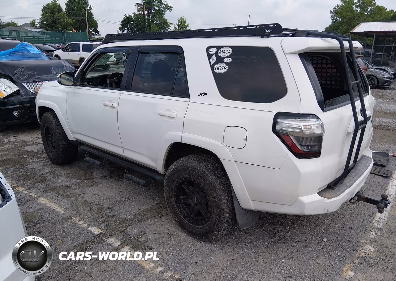 2019 Toyota 4Runner VIN:JTEBU5JR4K5666853 - 3